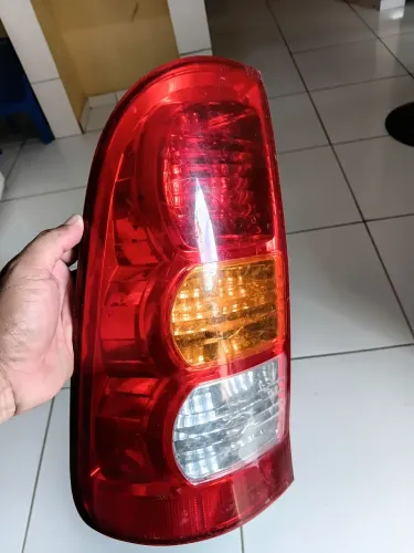 Lanterna traseira hilux original 
