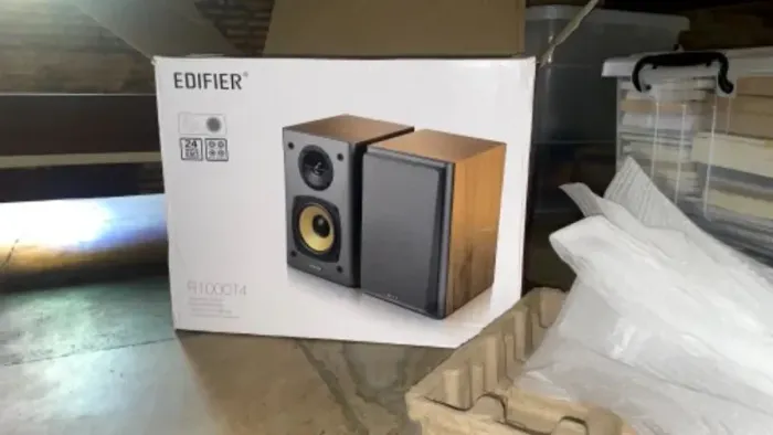MONITOR DE ÁUDIO R1000T4 BIVOLT 24W RMS EDIFIER - MADEIRA