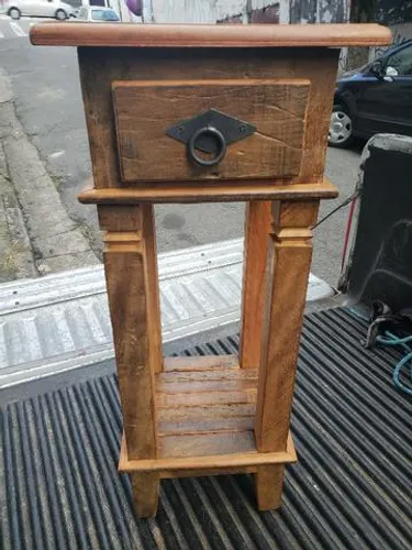 Mesa de Cabeceira Peroba Rosa Rústico