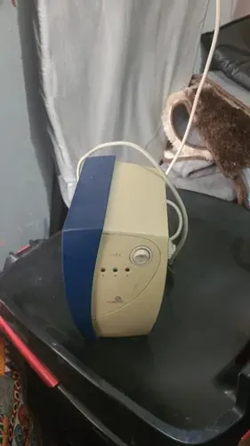 Estabilizador bivolt Speedy 300va 4 tomadas.