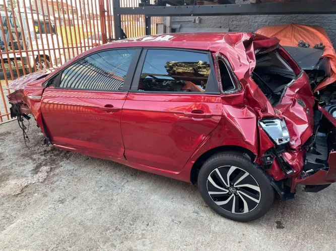 Sucata VW Polo highline Tsi 2023 ( Peças )
