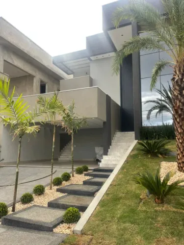 casa vale verde Casa em Condomínio com 4 Quarto(s) e 5 banheiro(s) à Venda, 369.48 por R$