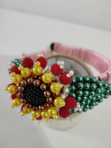 Tiara artesanal