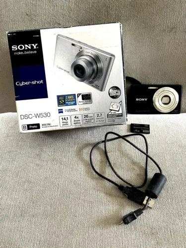 Camera Cyber-shot Dsc-w530 14.1 Mp Zeiss Vario-tessar sem bateria