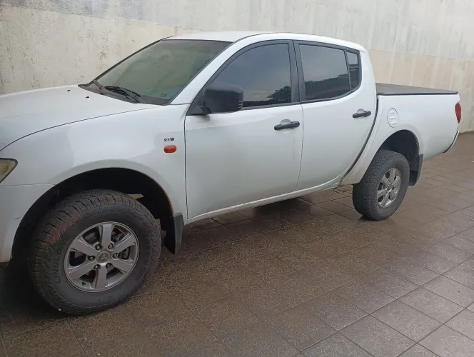 L200 Triton 2013