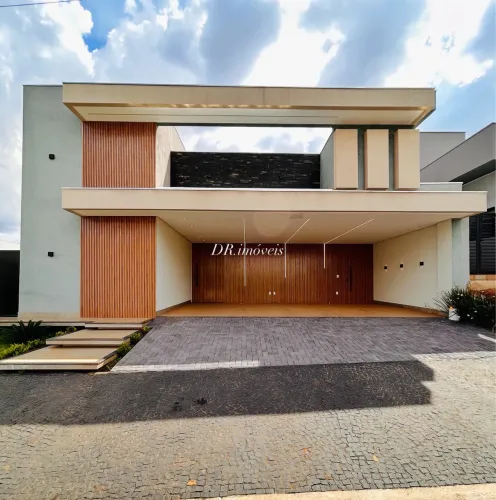 Casa Térrea com 4 suítes, terreno 420M 