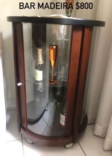 Bar Madeira Clássico - Elegância para seu lar