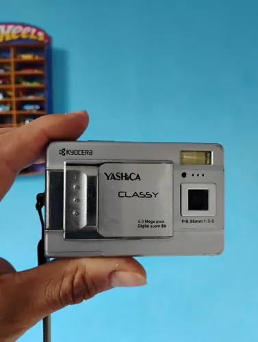 Camera digital yashica 5 mp Classy