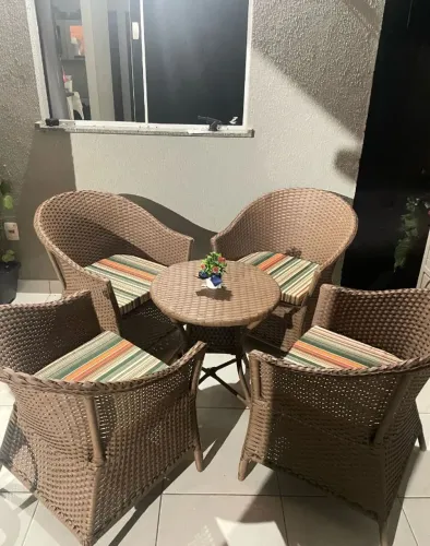 Jogo de Mesa e Cadeiras para Área Externa