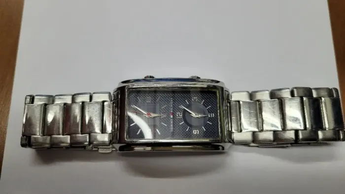 relógio social, tommy hilfiger, mostrador duplo,pulseira aço inox