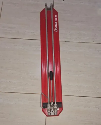 Máquina de cortar piso