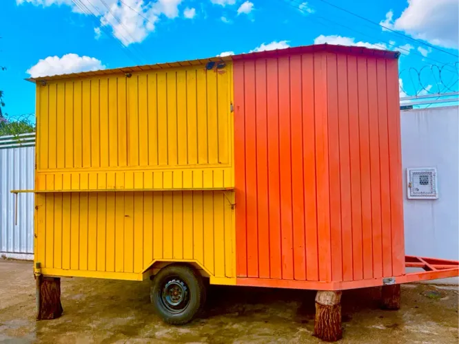 TRAILER DE LANCHES 4 METROS