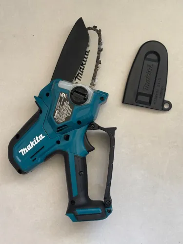 Motosserra Elétrica Makita - Potente e compacta