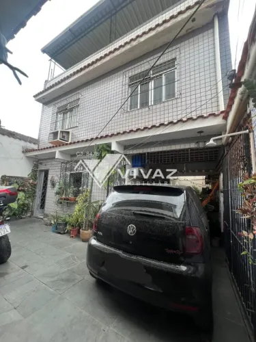 Excelente Casa em Madureira com 02 Quartos Terraço e Garagem - Aceita Financiamento 