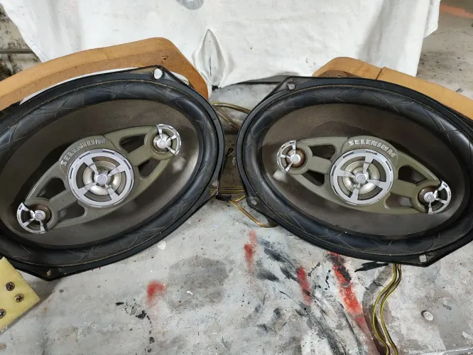 Auto falante 69 Pioneer som automotivo