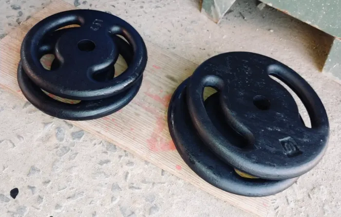 Kit com 30 Kilos de Anilhas de Ferro Fundido para Musculação