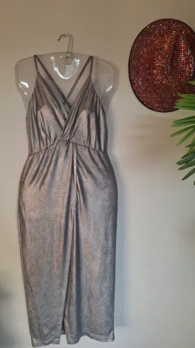 Vestido metalizado