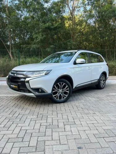 Mitsubishi Outlander 2.0 16V 160cv Aut. 2016