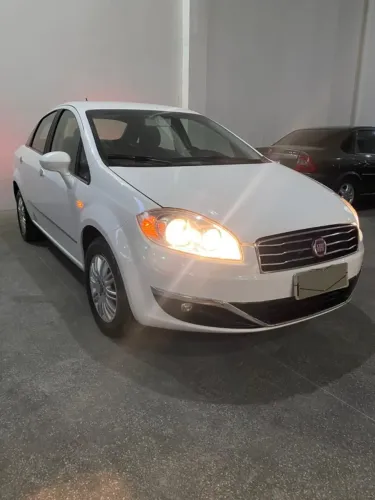 Fiat Linea Essence Dualogic 1.8 Flex 16V 4P 2016
