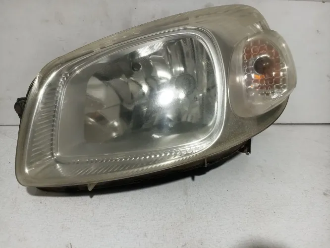 Farol Esquerdo Cromado Fiat Uno Fiorino Vivace 2010 11 12 13 14 Farol Esquerdo Uno Fiorino