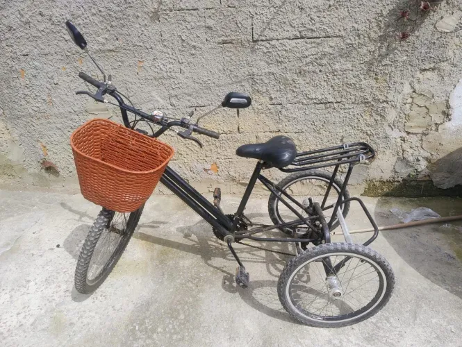 VENDO EXCELENTE TRICICLO.