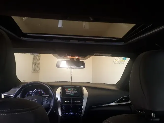 Toyota Yaris XLS Connect 1.5 Flex 16V 5P AUT 2022