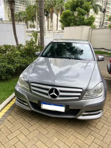 Mercedes bens c180 blindado 3A.  