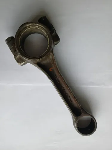 Biela do motor Agrale M80 M85 M90 usada