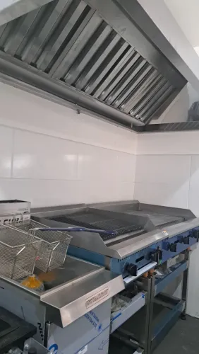 A. Coifa Inox sob-medida 