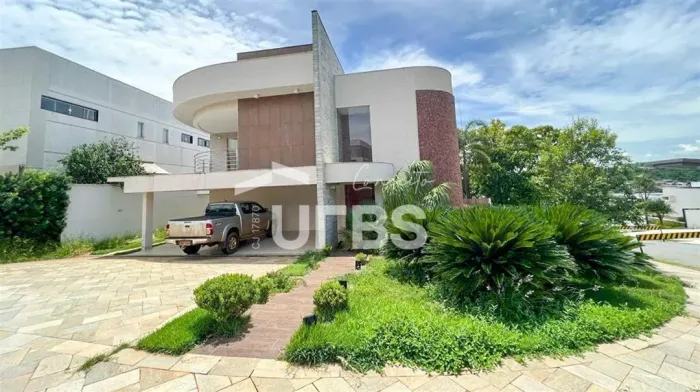 Sobrado de Esquina no Alphaville Araguaia