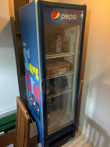 Geladeira pepsi