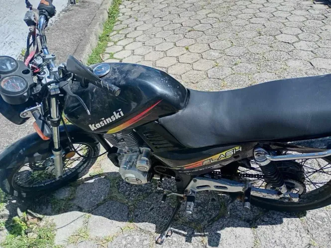 Moto a venda em Florianópolis tudo em dia