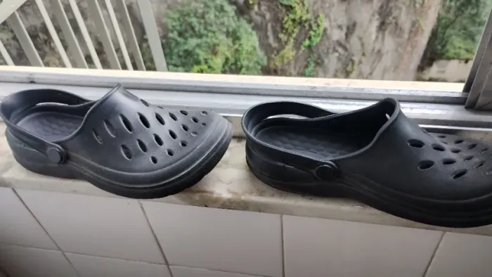 Sandália Crocs Preta