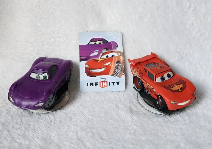 DISNEY INFINITY 1.0 SÉRIE CARROS MCQUEEM E HOLLY
