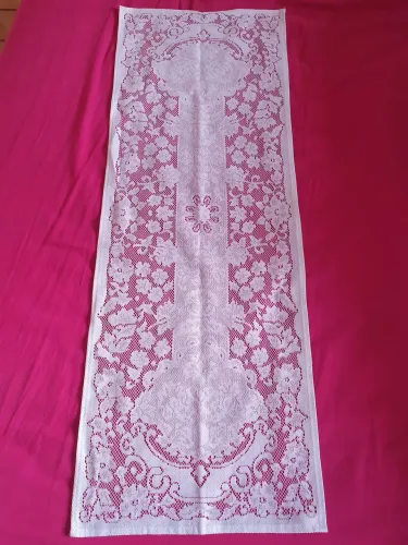 Trilho de Mesa Renda 