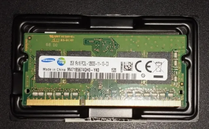 Memoria Samsung 2GB DDR3 Smart PC3-12800s Notebook (usado)