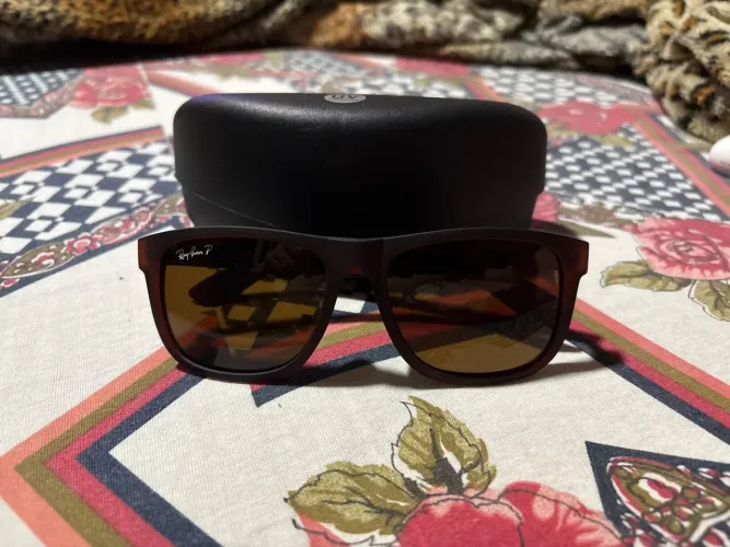 Óculos de Sol Masculino Em Perfeito Estado