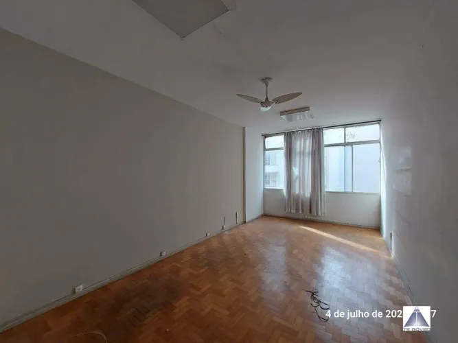 ALUGUEL - SALA COM 36M2 NO CENTRO DE BH!