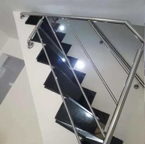 CORRIMÃO DE PAREDE INOX