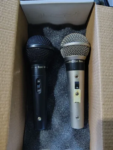 Par de Microfones Profissionais SM 58 e SM48