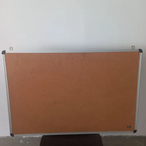 Vendo este quadro de avisos