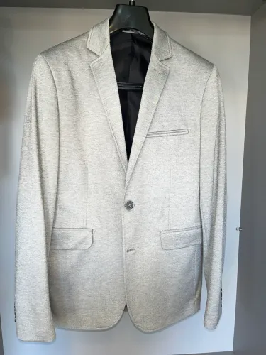Blazer cinza claro makenji
