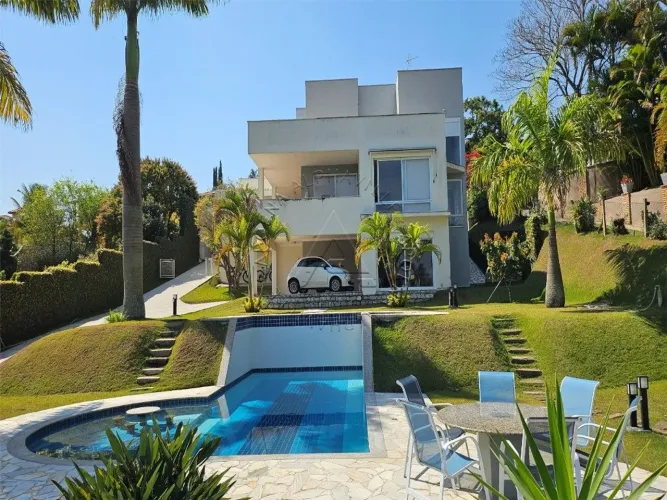 Casa Moderna com Loft e Lazer Exclusivo a Venda
