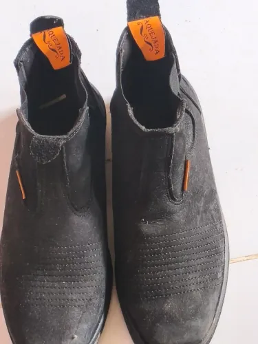 Bota preta