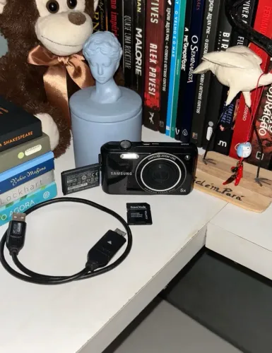 Samsung ES68, zoom óptico 5x.