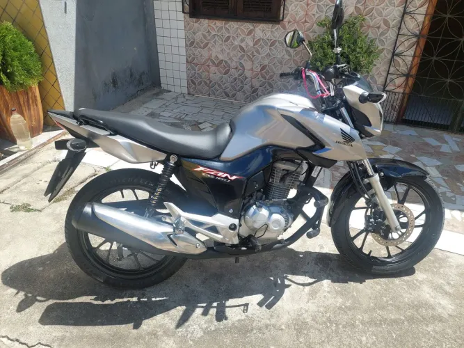 CG Titan 160 Prata