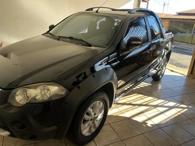 Fiat Strada Adventure1.8/ 1.8 Locker Flex CD 2013