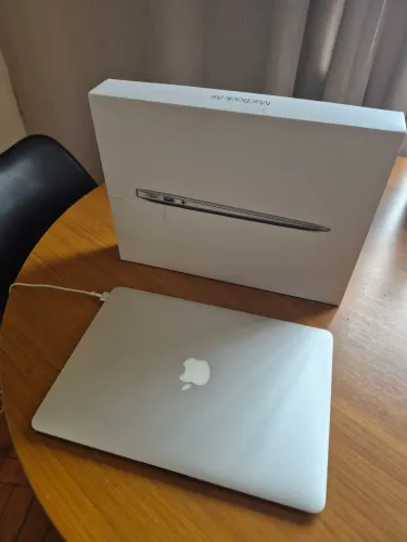 Macbook air 2015 8 gigas, SSD 512 com caixa e carregador
