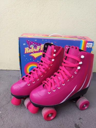 Patins Roller - Retrô Roll - 4 rodas (Tamanho 38)