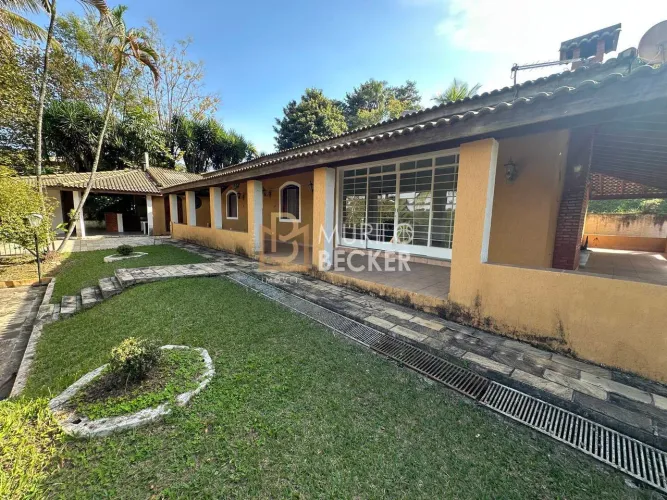 Chácara com 4 quartos no Condomínio Lagoinha - Jacarei